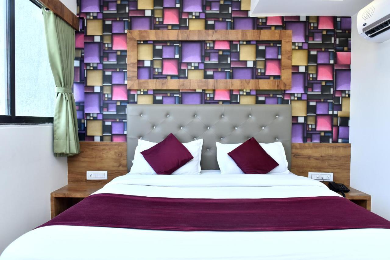 Hotel Royal King By Sky Stays Ahmedabad Ngoại thất bức ảnh