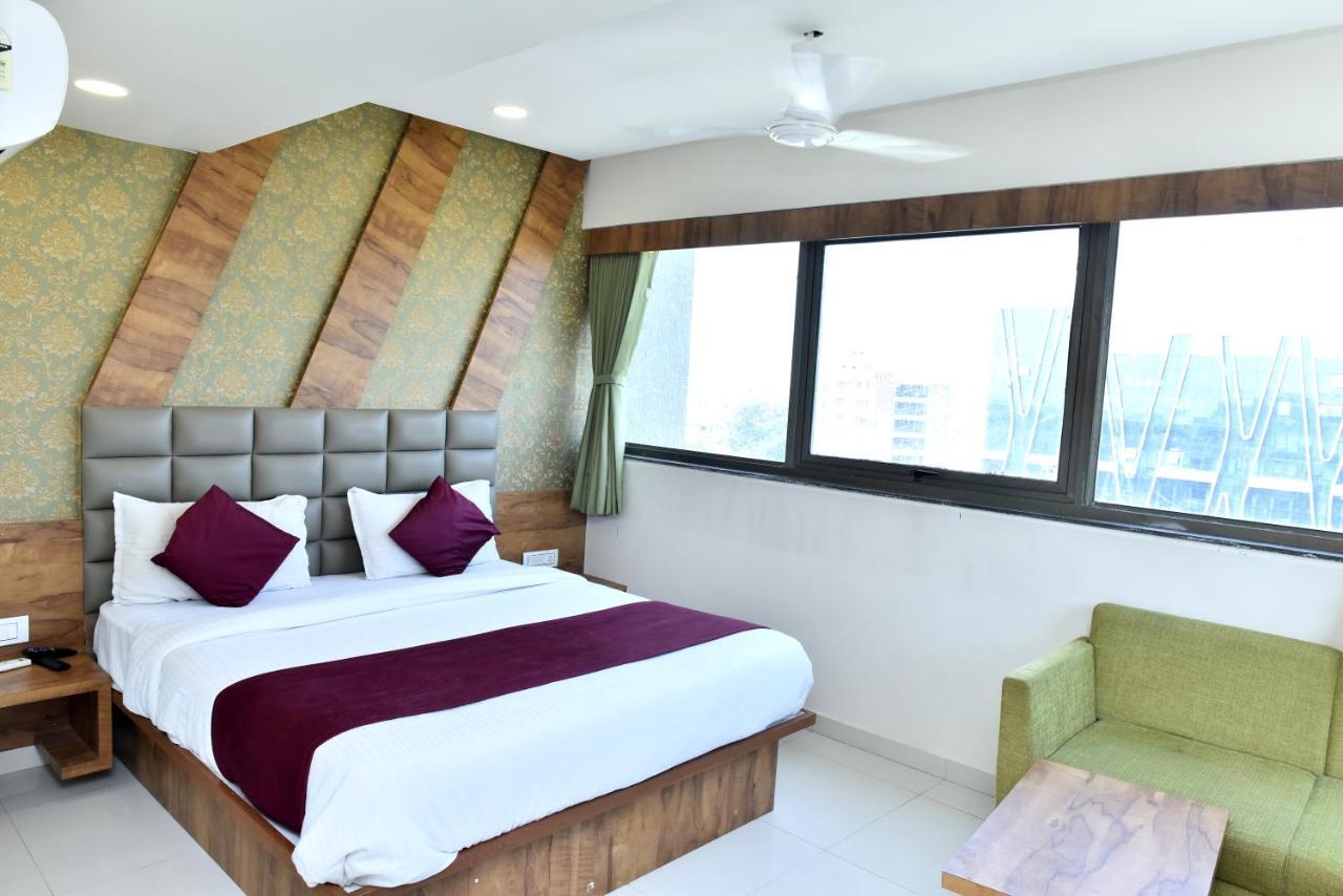 Hotel Royal King By Sky Stays Ahmedabad Ngoại thất bức ảnh